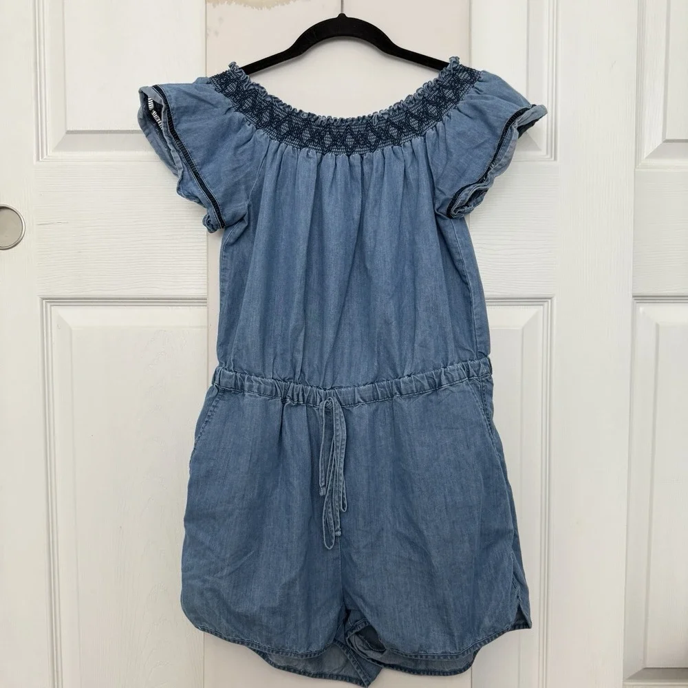 Love Tree Romper Womens Large Blue Chambray Smocked Off Shoulder Flutter Sleeve